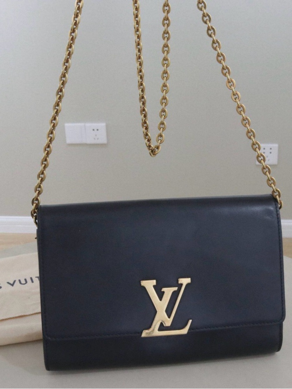 Louis Vuitton Black Leather Shoulder Bag with Gold Chain